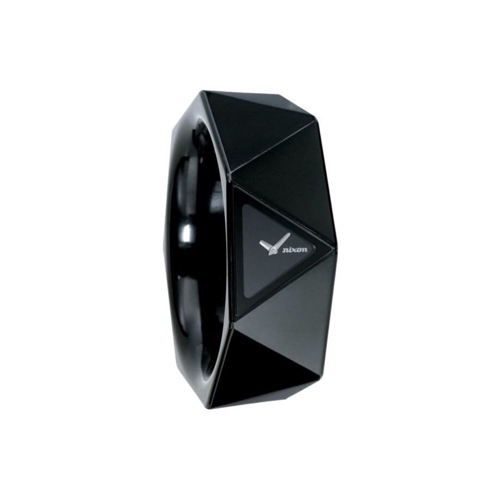 Nixon Glamo III  the TriBella